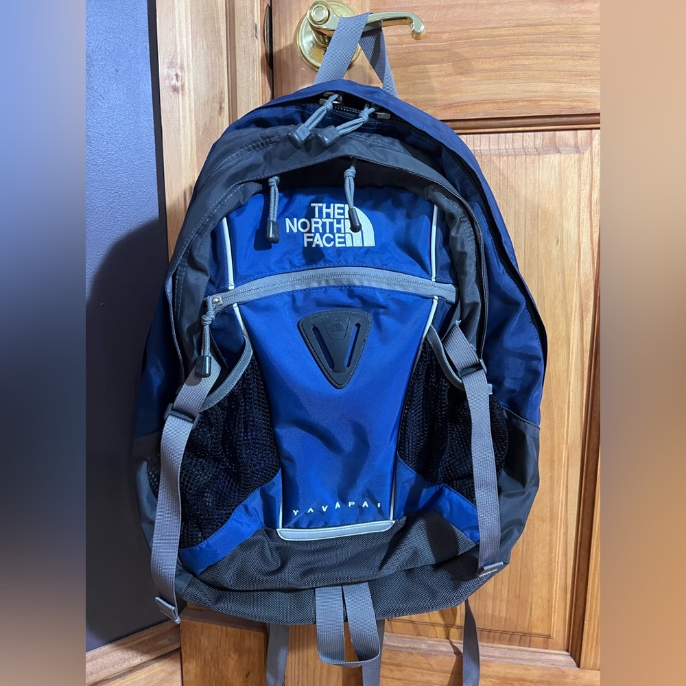 The North Face Yavapai Backpack in Blue and Black